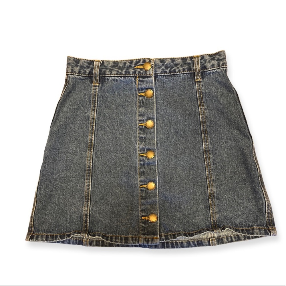 Denim skirt- 28 inch waist - 15.5 inch length
